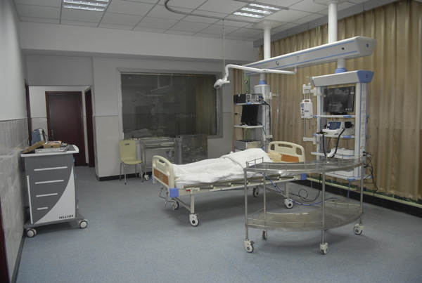 南丁衛校ICU