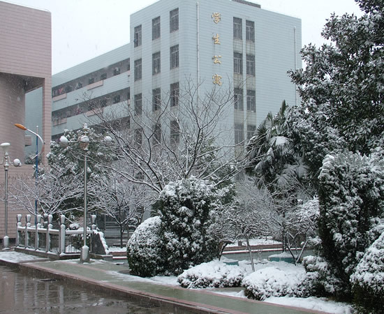 蓋州市衛生學校校園環境