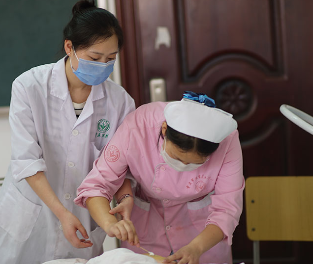 重慶市衛生高級技工學校實踐課