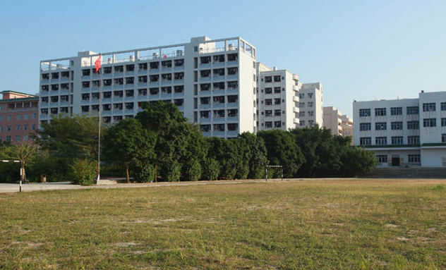 湛江中醫(yī)學(xué)校