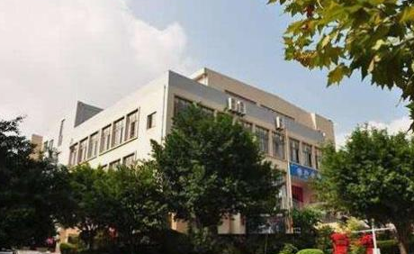 呼和浩特市衛生學校