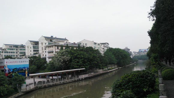 校園外景