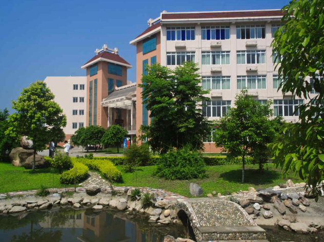 2019成都中醫(yī)藥大學(xué)附屬醫(yī)院針灸學(xué)校招生條件