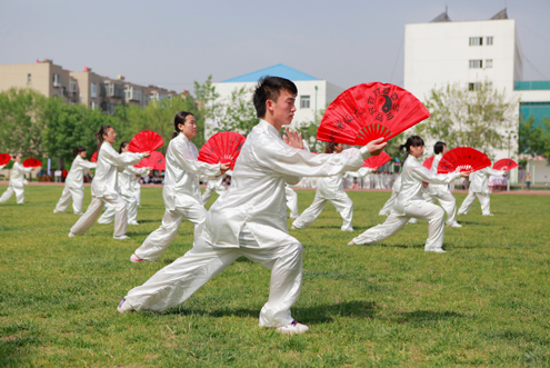秦皇島市衛生學校