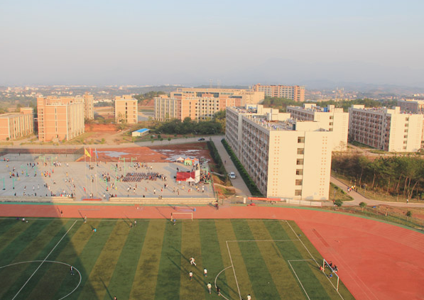 呼和浩特市衛(wèi)生學(xué)校在哪里、學(xué)校地址